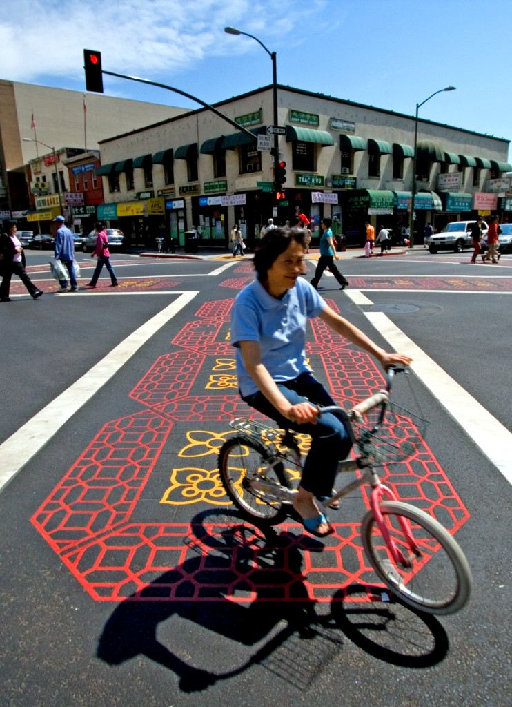 Oakland crosswalk Flickr photo by Peggy Daly. /photos/peggydaly/2766668465/